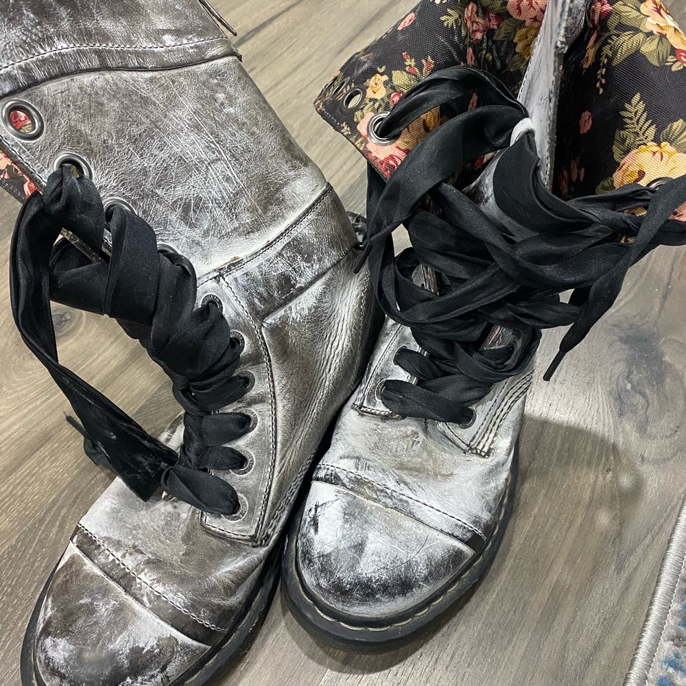 Dr. Marten boots size 10